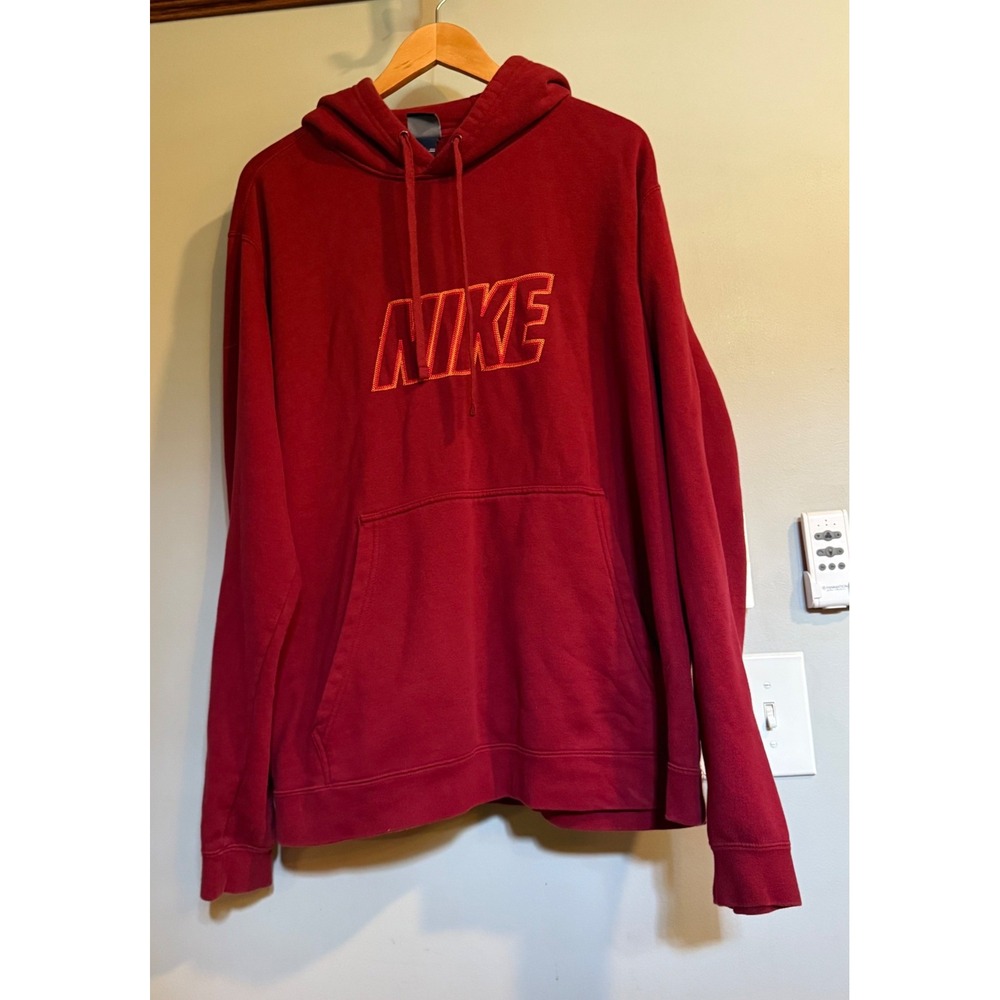 Nike Hoodie Mens XXL Red Embroidered Logo Fleece Pullover Sweatshirt Athletic